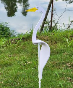 Alternative view of Dancing Garden Flamingo