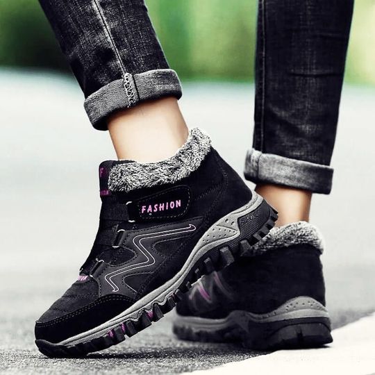 FLEEKCOMFY SNOWY VILLI LEATHER ANKLE BOOTS