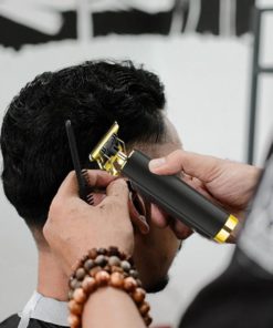 Alternative view of PROFESSIONAL GROOMING KIT