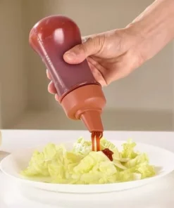 Condiment squeeze spray bottle