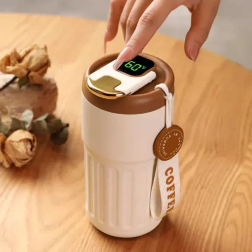 Coffee thermos with temperature display