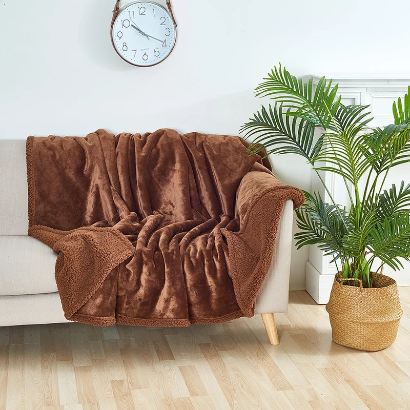 The waterproof blanket