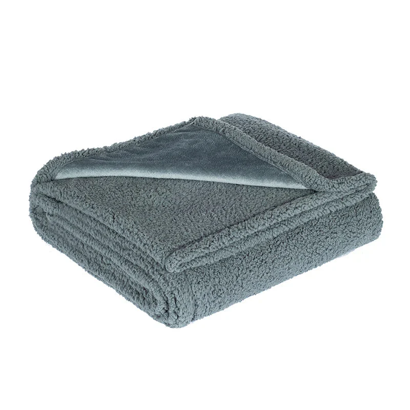 The waterproof blanket