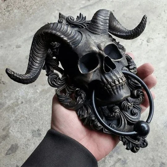 Horned Skull Statues Hanging Door Knocker