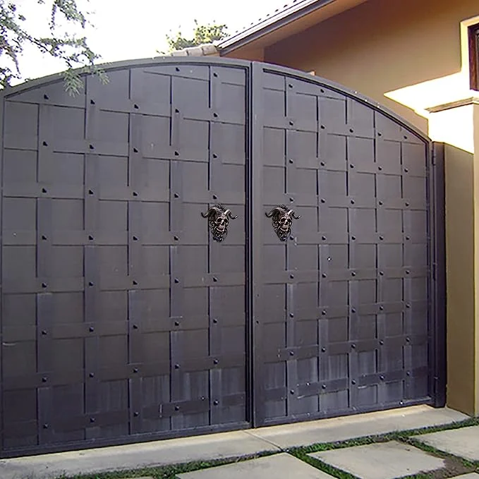 Horned Skull Statues Hanging Door Knocker