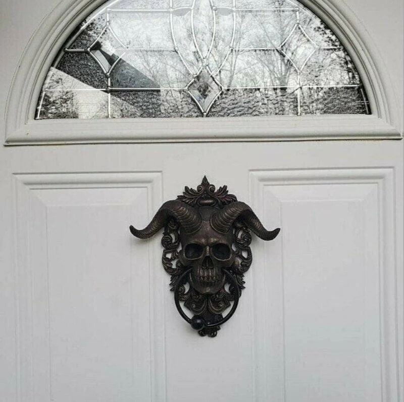 Horned Skull Statues Hanging Door Knocker
