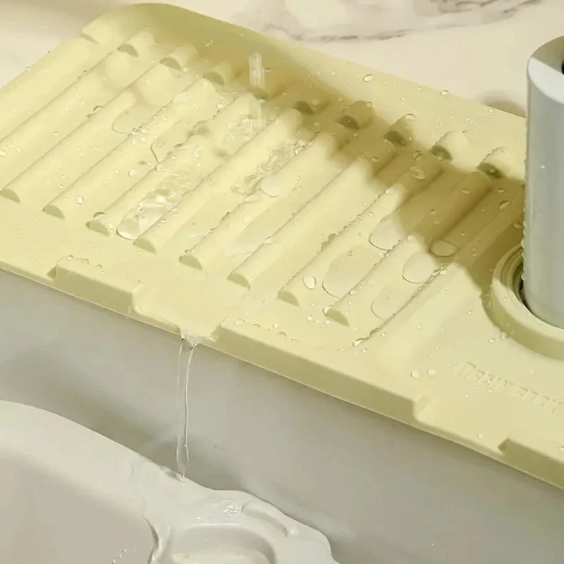 Tidy Splash™ Faucet Guard & Draining Mat - Image 7