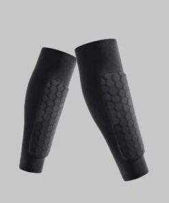 Protector 2.0 hexagon foam pads with pressure-relieving design for ultimate shin protection while skiing.