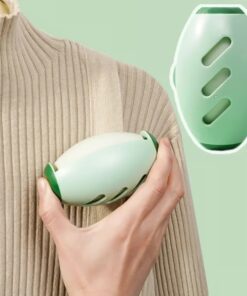 Gather hair and dust instantly with the Reusable Lint Roller™.