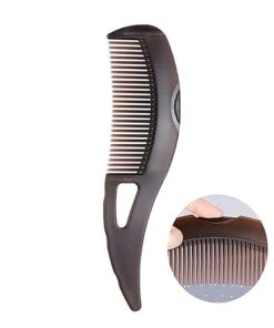 Scalp Sweeping Comb helps prevent dandruff and oil buildup.