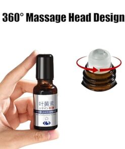 Lutein Anti-Wrinkle Essence Oil hydrates and reduces puffiness around the eyes for a refreshed, youthful look.